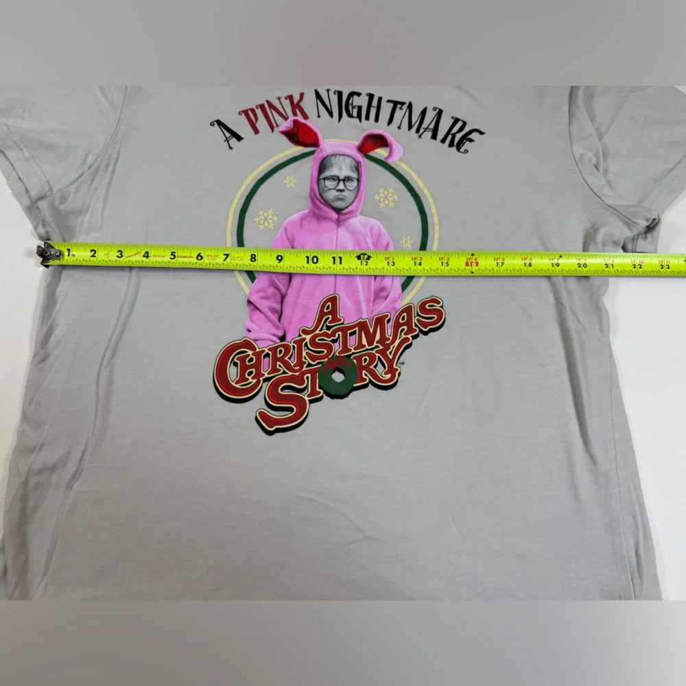 A Christmas Story adult XL tshirt light gray pink bunny suit (bin B) - Picture 4 of 5
